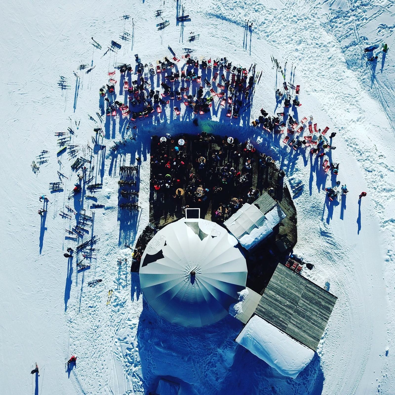 Le Bulle Café vu du ciel